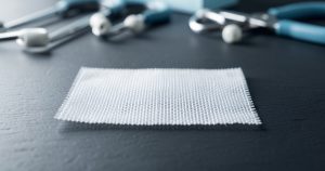 Prothèse de hernie : efficacité et vigilance ANSM